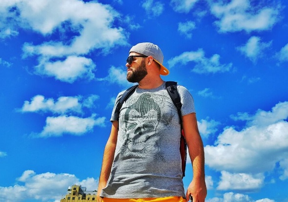 Milot Hasangjekaj në Miami Beach. Foto nga: Instagram