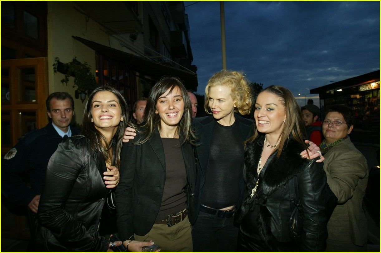 nicole-kidman-kosovo-07