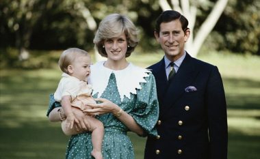 "Ne ishim shumë të afërt, pastaj lindi Harry! Martesa jonë po shkonte poshtë", rrëfimi i princeshës Diana drejt ngjitjes në mbretëri (Foto)