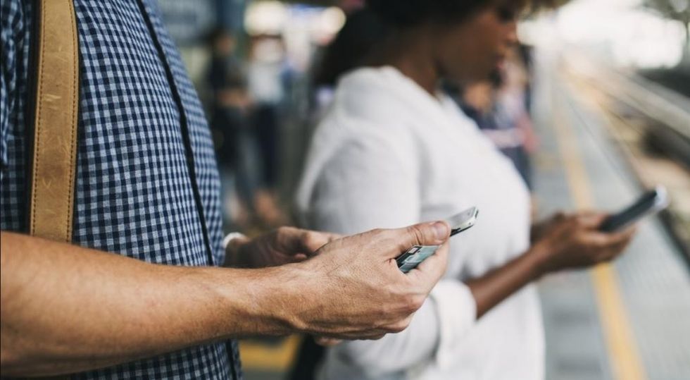 0.88567800 1537262728 smartphone addiction pxhere