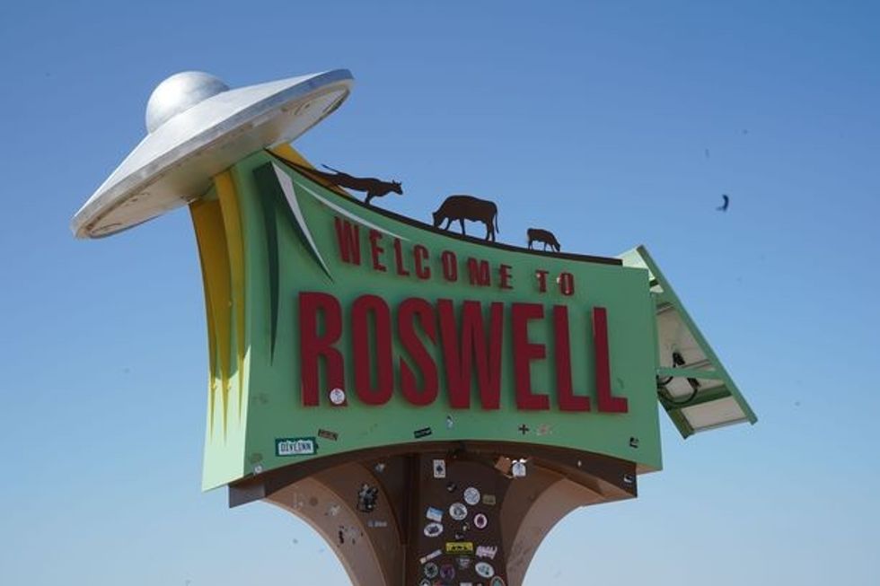 0 A Welcome Sign At The Entrace To Roswell New Mexico NM USA 01 Aug 2020