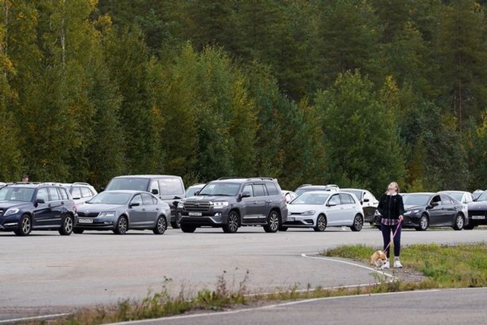 0 Cars queue to enter Finland from Russia
