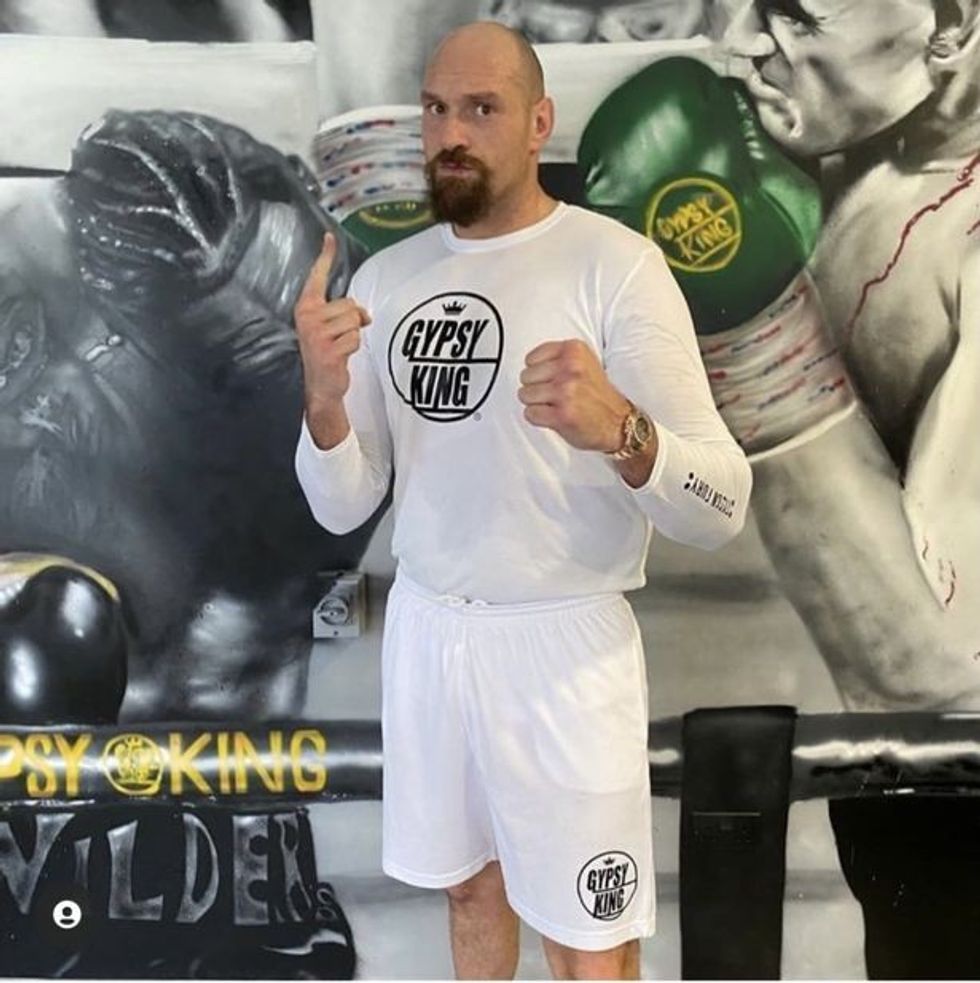 0 Exy7i1cVoAUdntyjpeg