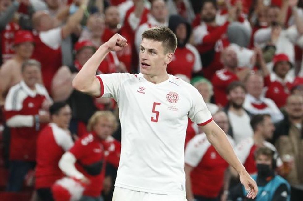 0 GettyImages 1233585242