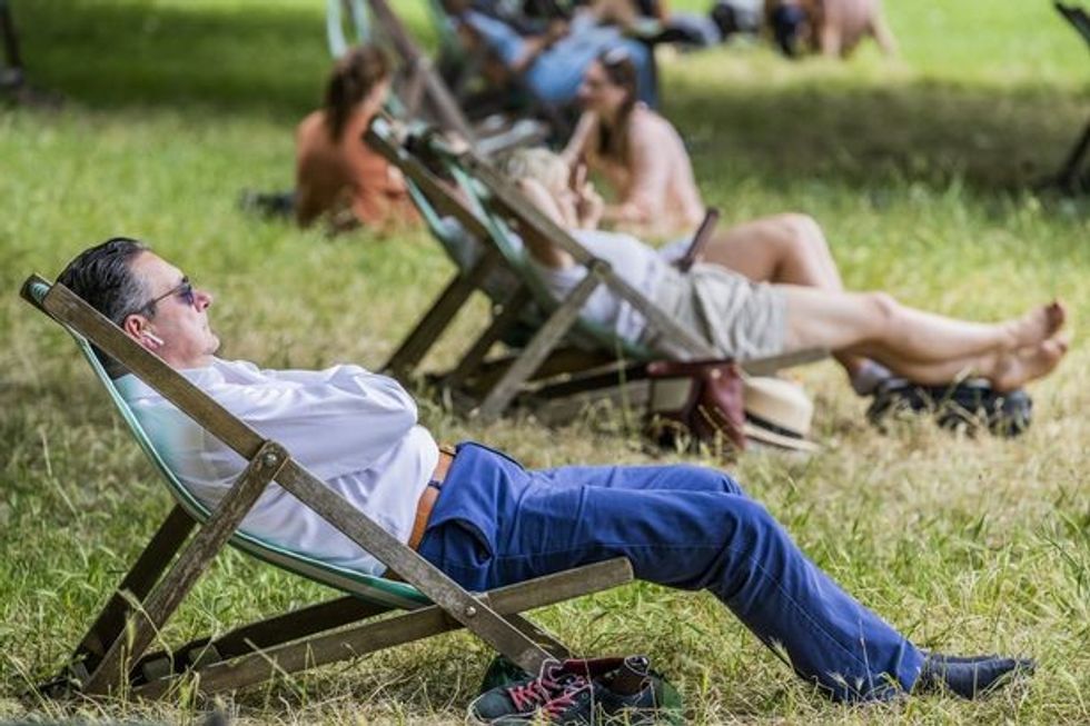 0 Heatwave weather in Green Park Green Park London UK 16 Jun 2022