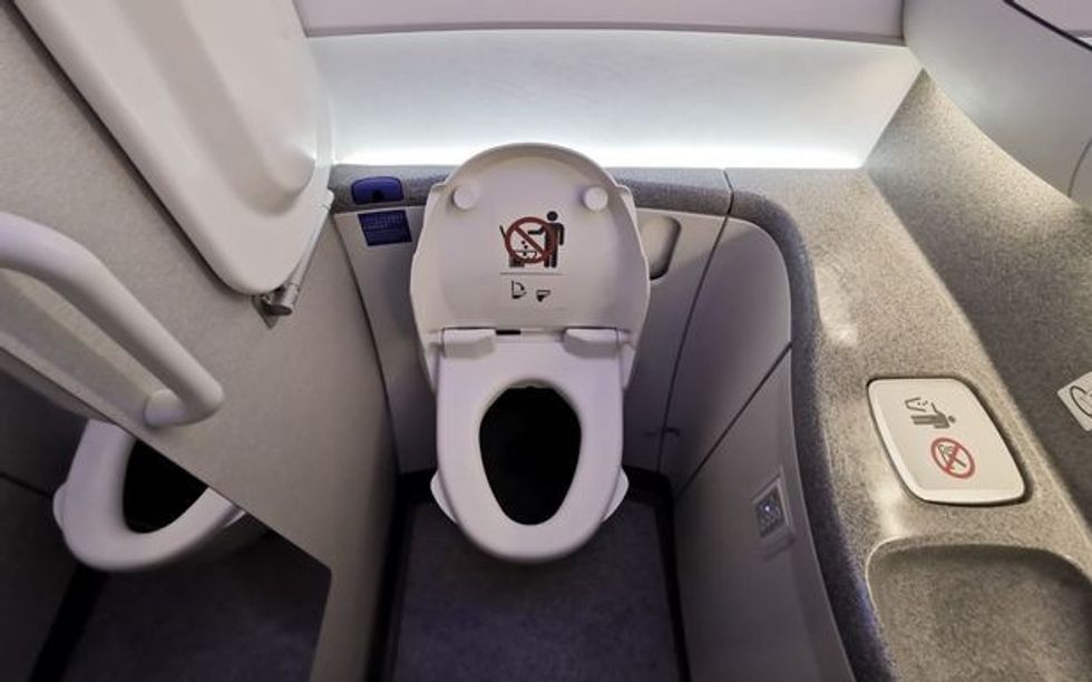 0 Inside Airplane lavatory
