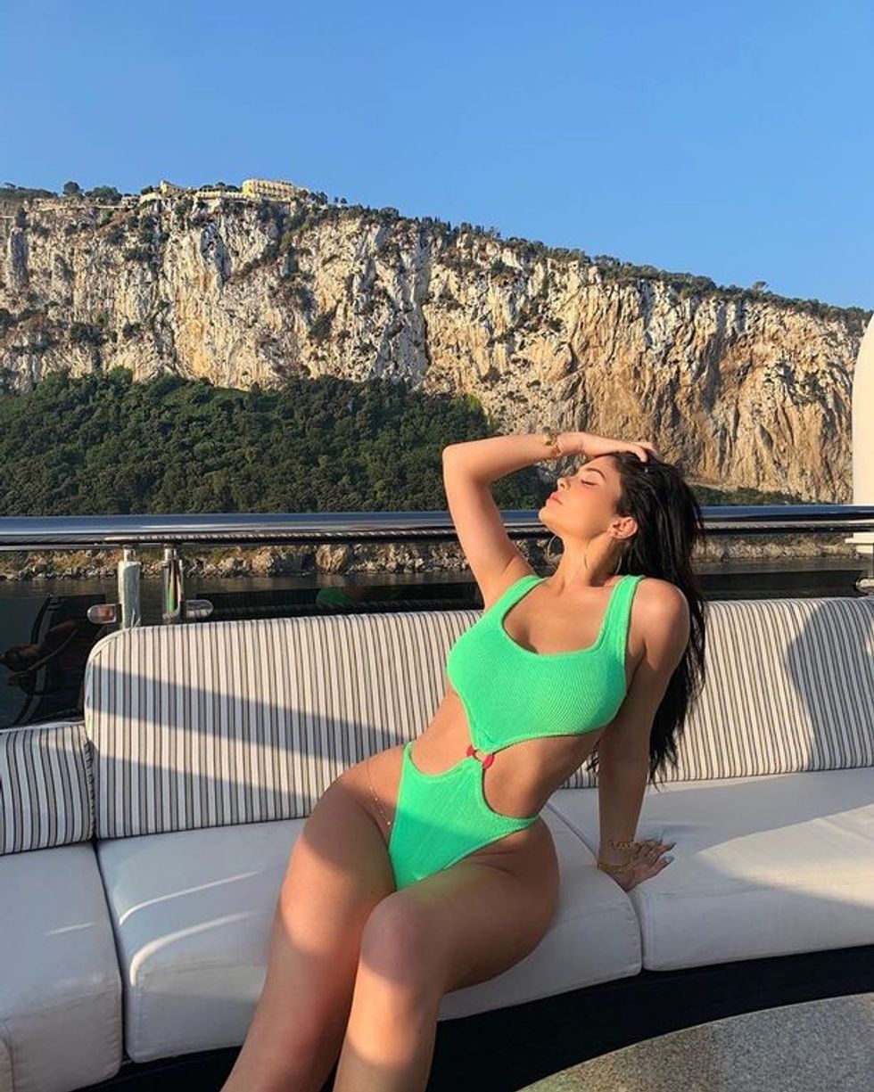 0 Inside Kylie Jenners £30k body overhaul as surgeon explains how she transformed herself 1