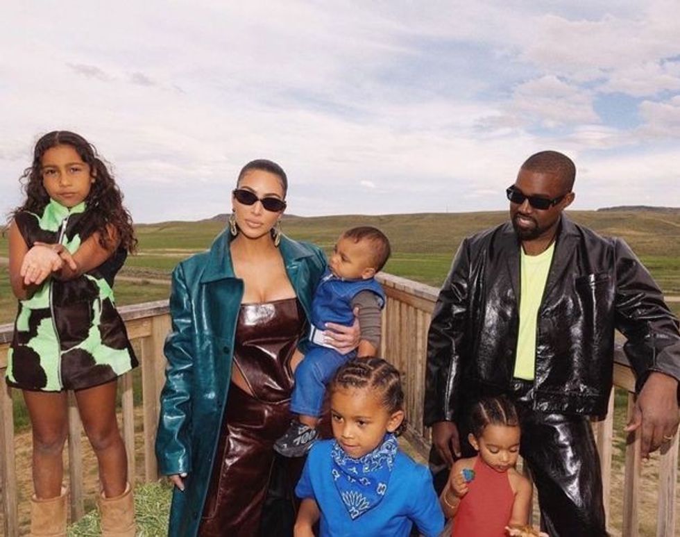 0 Kim Kardashian Kanye West and family