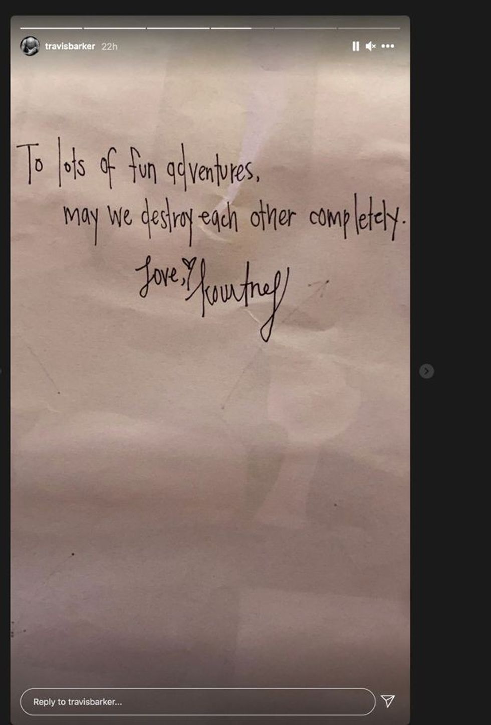 0 Kourtneys love note to Travis