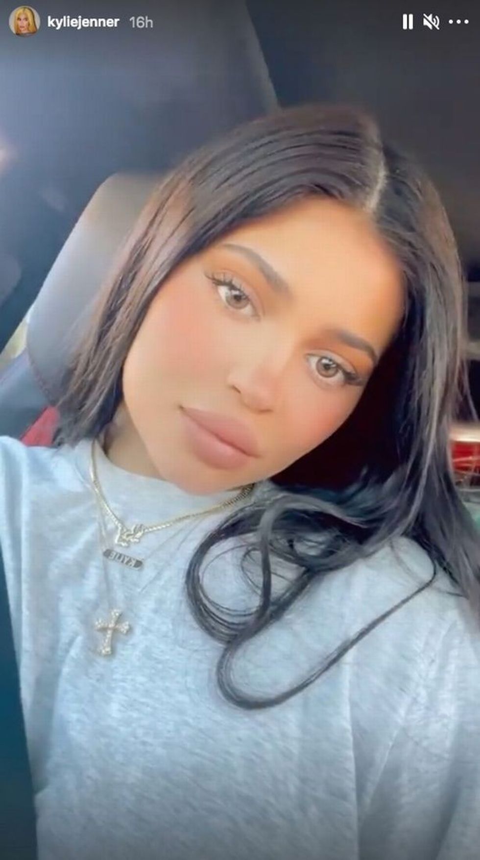 0 Kylie Jenner 2