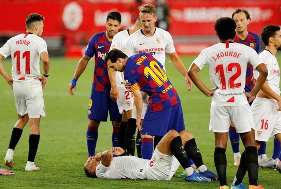 0 La Liga Santander Sevilla v FC Barcelona