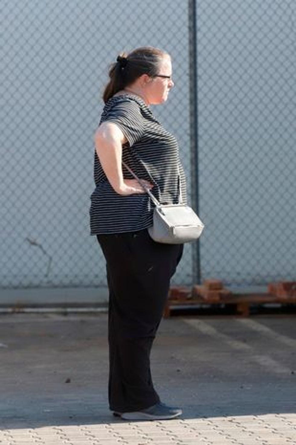 0 PAY Excl Bridget Fonda is Pictured on a Rare Outing in Los Angeles 1