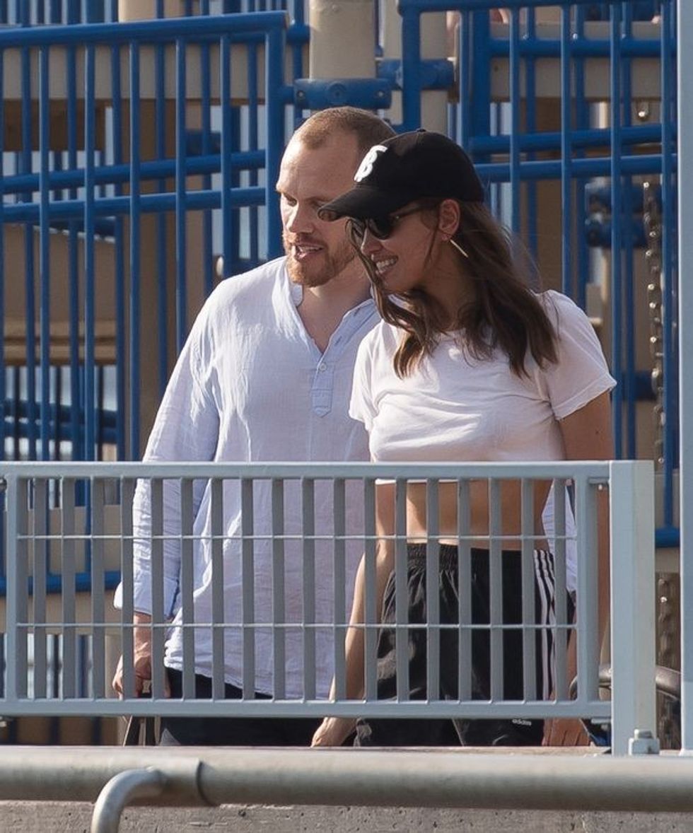 0 PAY Irina Shayk New Man