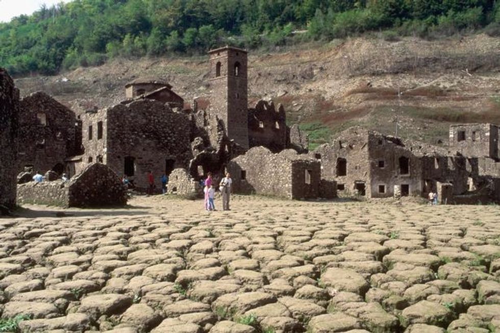 0 PAY The ancient village Fabbriche di Careggine Garfagnana Valley Tuscany Italy submerged by the wat 2
