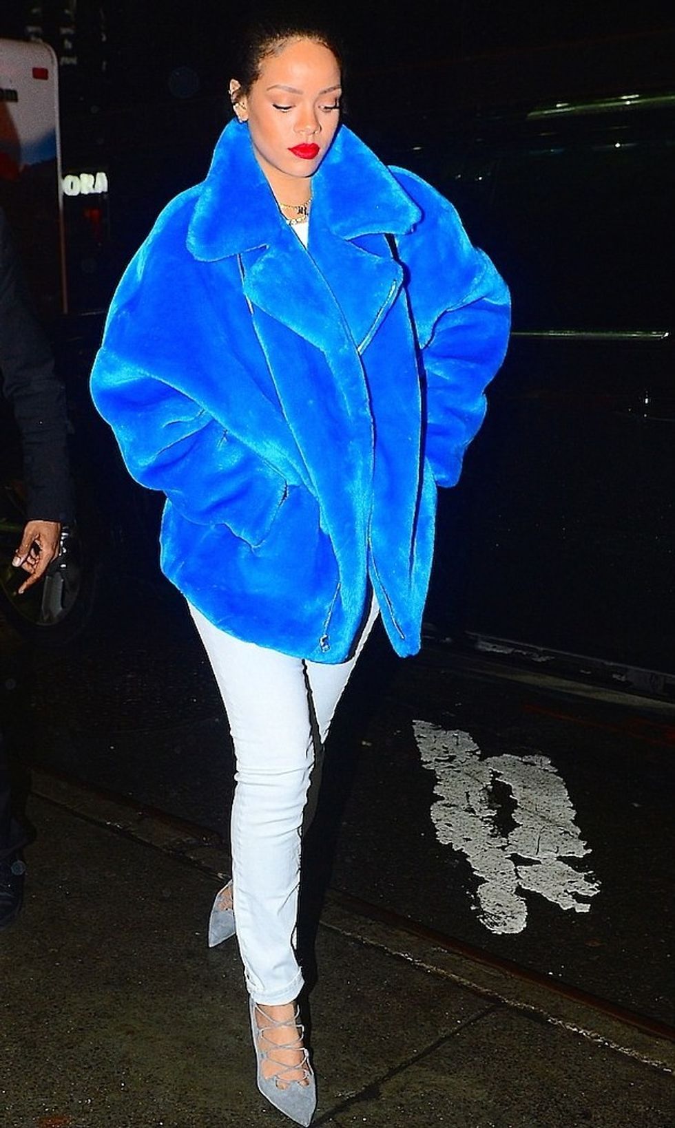 0 Rihannas New York City Kye Fall 2014 Blue Mink Coat Isabel Marant White Skinny Jeans and Gray Suede Lace Up Pumps