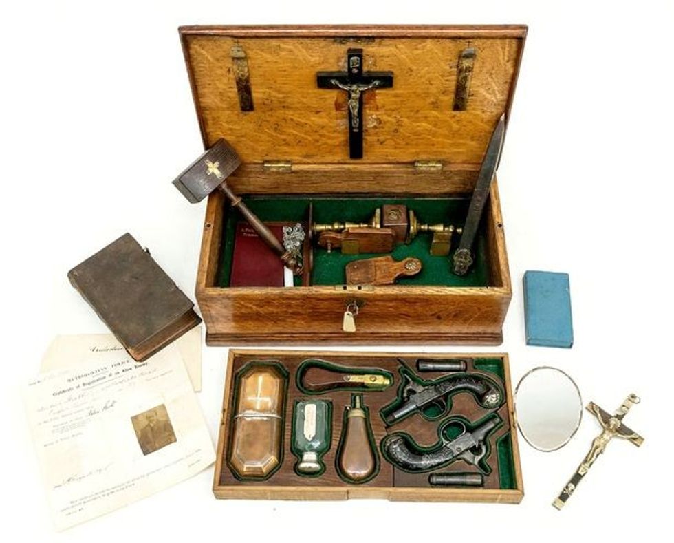 0 SWNS VAMPIRE KIT 001