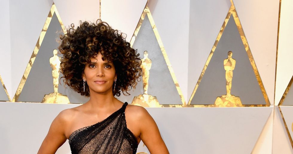 00 social halle berry