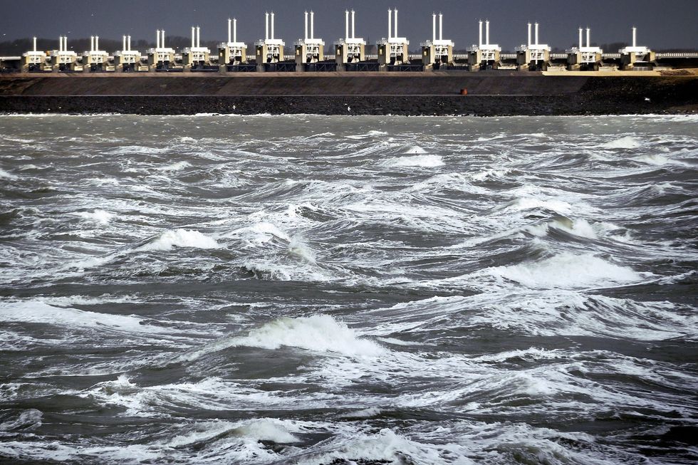 00seawall1 superJumbo v2