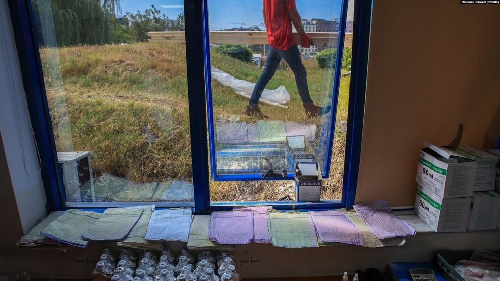 01000000 0a00 0242 2bfd 08db98e2e1f6 w1597 n r0 st s