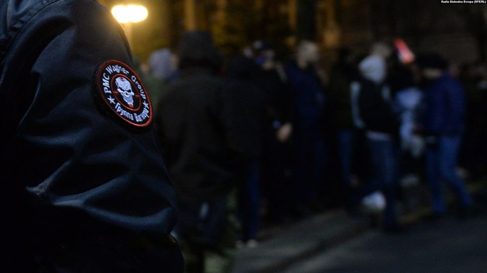 01000000 0aff 0242 15f3 08db2719