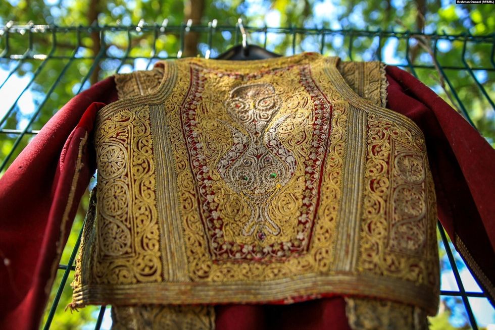 01000000 0aff 0242 3739 08db9683ad95 w1597 n r0 st s