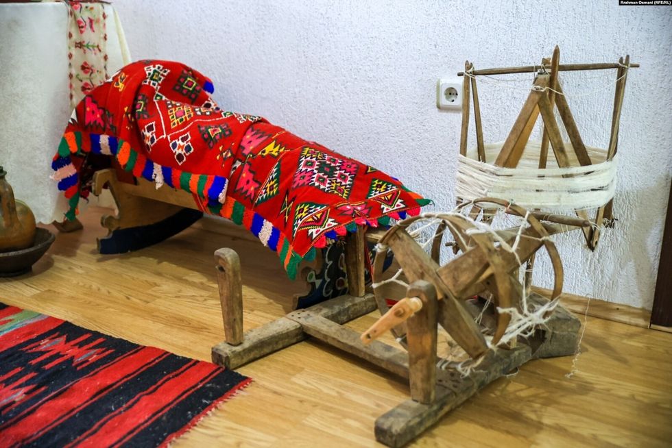 01000000 0aff 0242 cba8 08db967ec59d w1597 n r0 st s