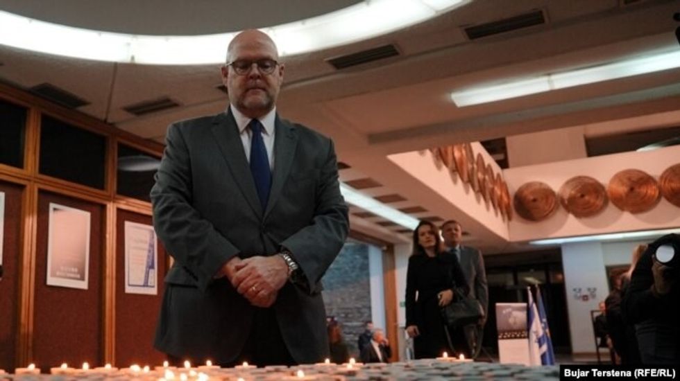 01000000 c0a8 0242 f6d3 08dbe150959e w650 r0 s