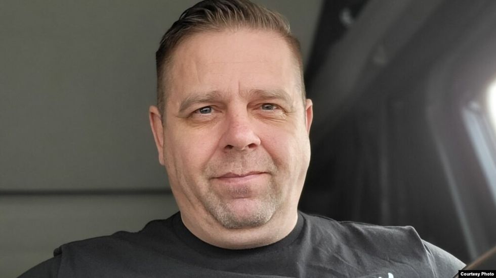 01160000 0aff 0242 ec1a 08da69a7df6b cx0 cy32 cw99 w1023 r1 s