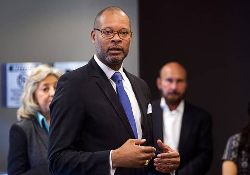 0124MJPresser06 t600