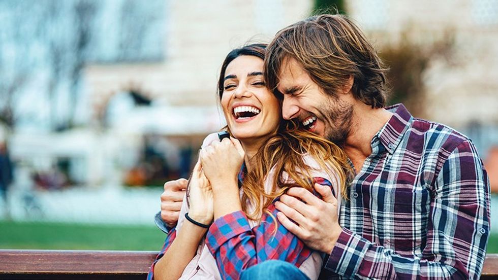 02 20 things happy couples do laugh
