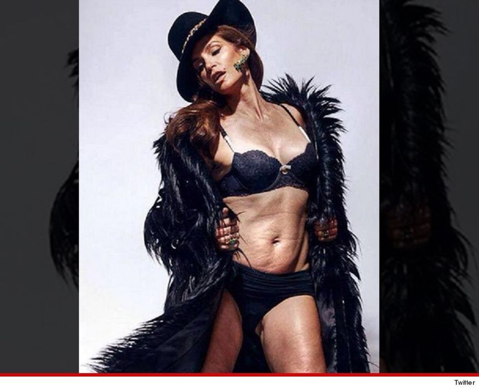 0227 cindy crawford photoshoot twitter 3