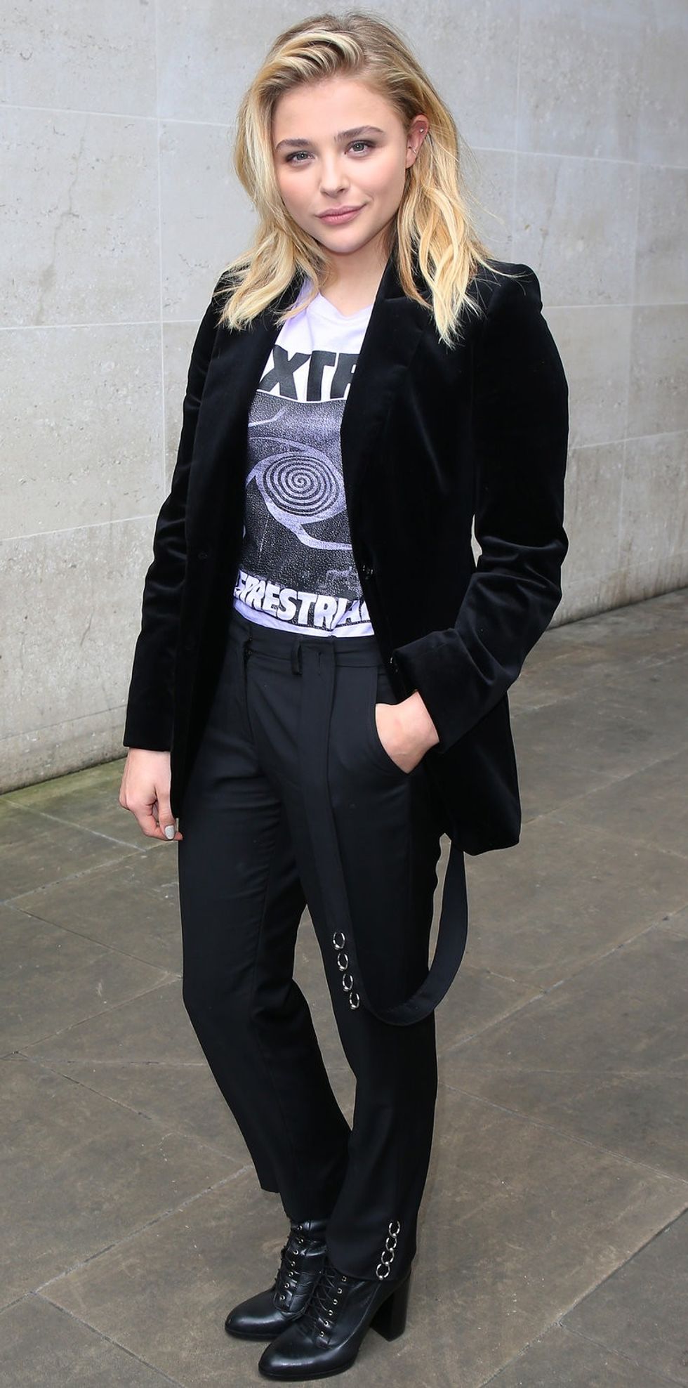 050416-celebs-in-velvet-5