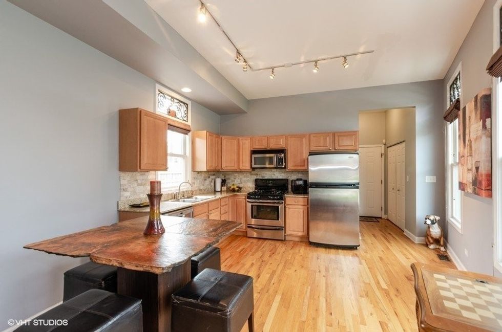 06 970 Chestnut 177 Kitchen Web