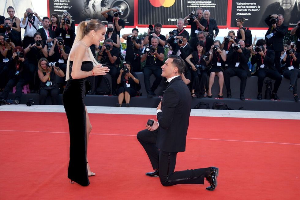 070523459 2f7a6fce e8fb 474b 8475 14518af44326