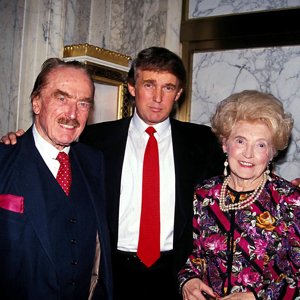 08bookmarytrump mediumSquareAt3X