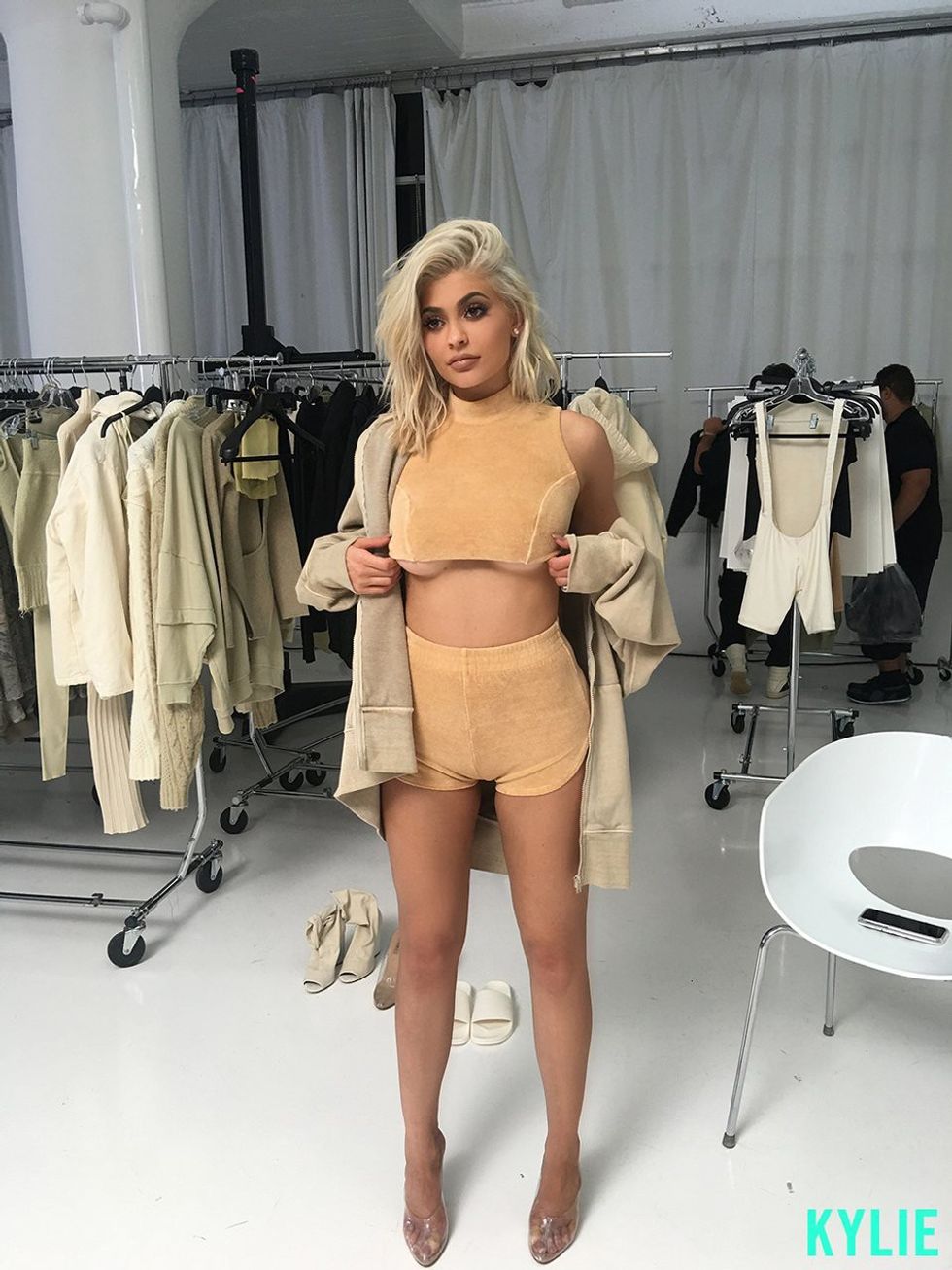 091316 kylie jenner underboob