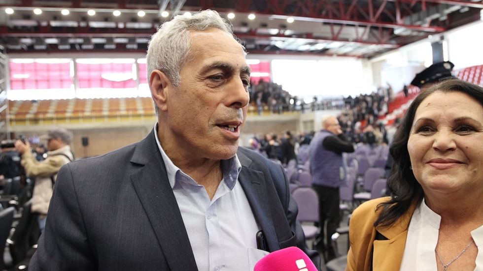 0f1e2d10 8843 46a3 a9d7 01ae084d5a2c