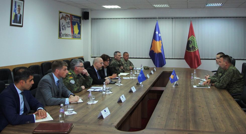 1.1 Komandanti i FSK së priti në takim shefin e Operacioneve dhe të Misioneve të NATO s 28.10.2019