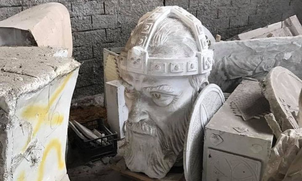 1 348 e1510914515861