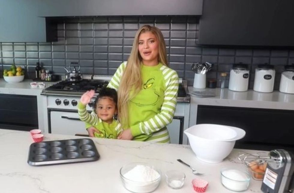 1 Kylie Jenner disturbs fans by allmost poking daughter Stormi in the eye with her ridiculous nails