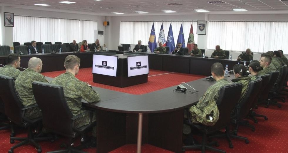 1. Medalje për oficerët e FSK së të cilët kanë kryer Akademinë Ushtarake Sandhurst në Mbretëri të Bashkuar 27.02.2019