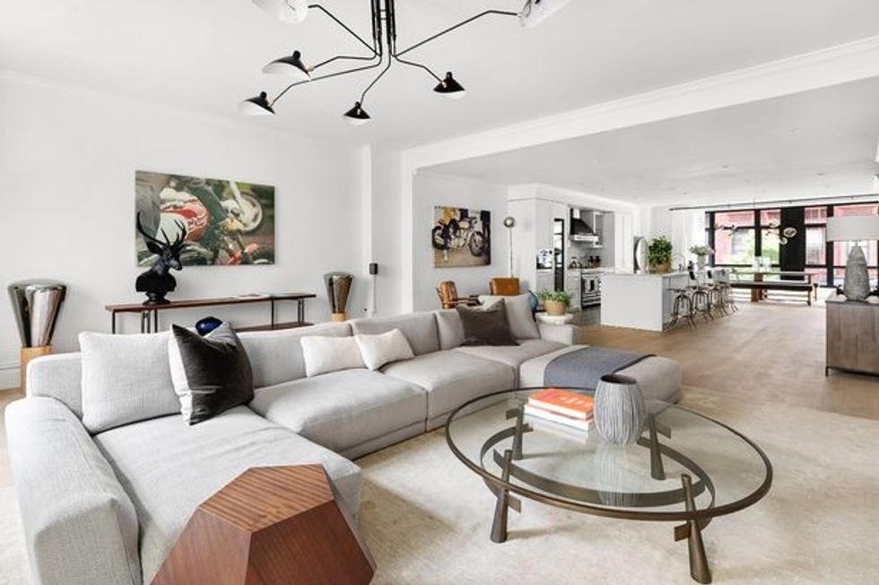 1 PAY Game of homes Sophie Turner and husband Joe Jonas list New York City condo for 58 million