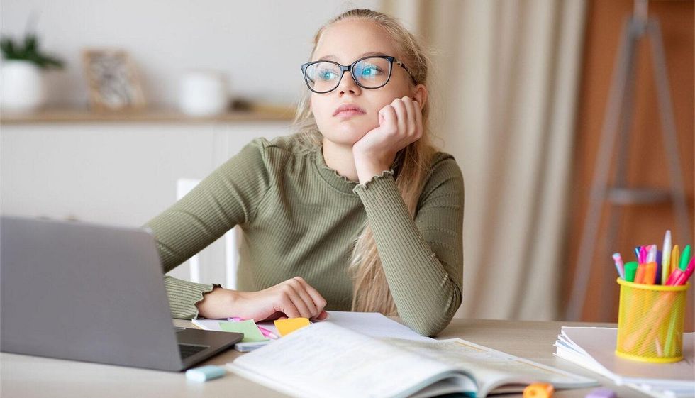 1 SF RluJnTazcMpKj1LoirA