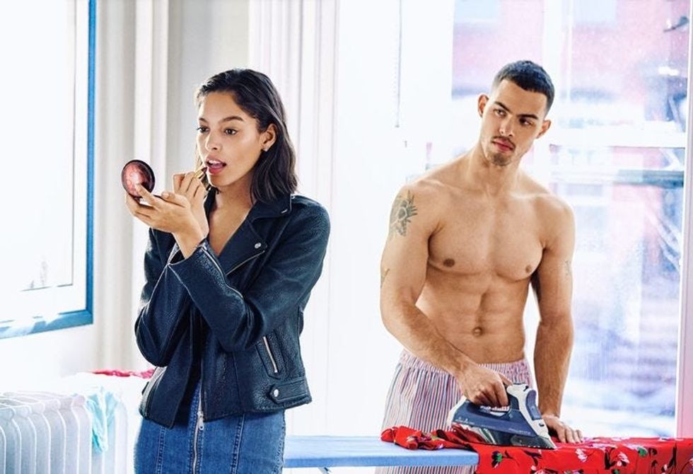 1 ZM1ODn5UvTvLr57XUCFW2Q