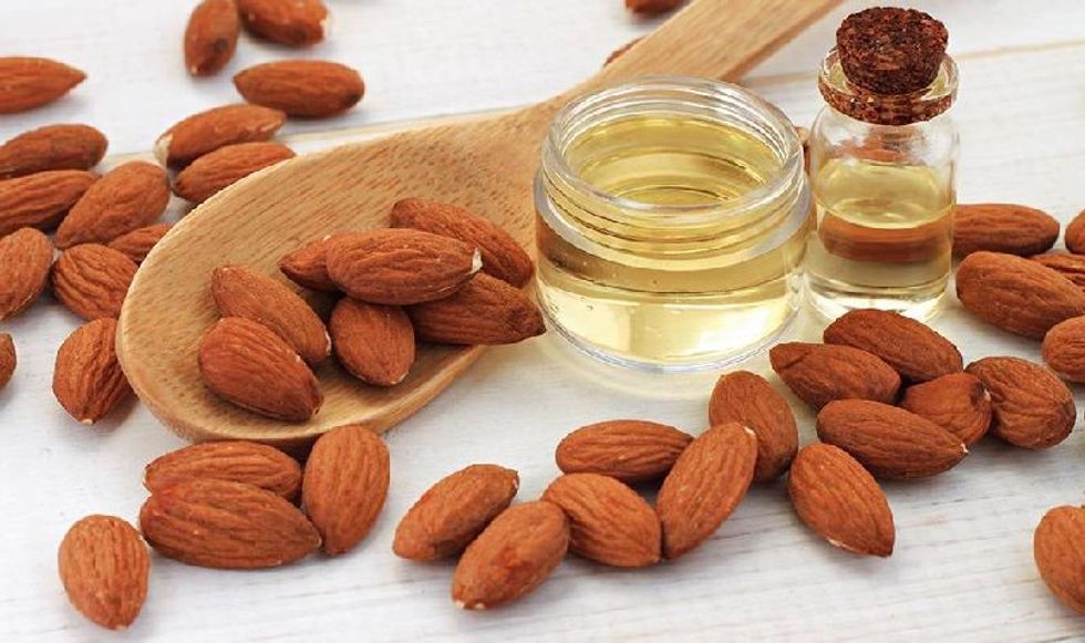 100 high quality almond oil 1584371768 5339966