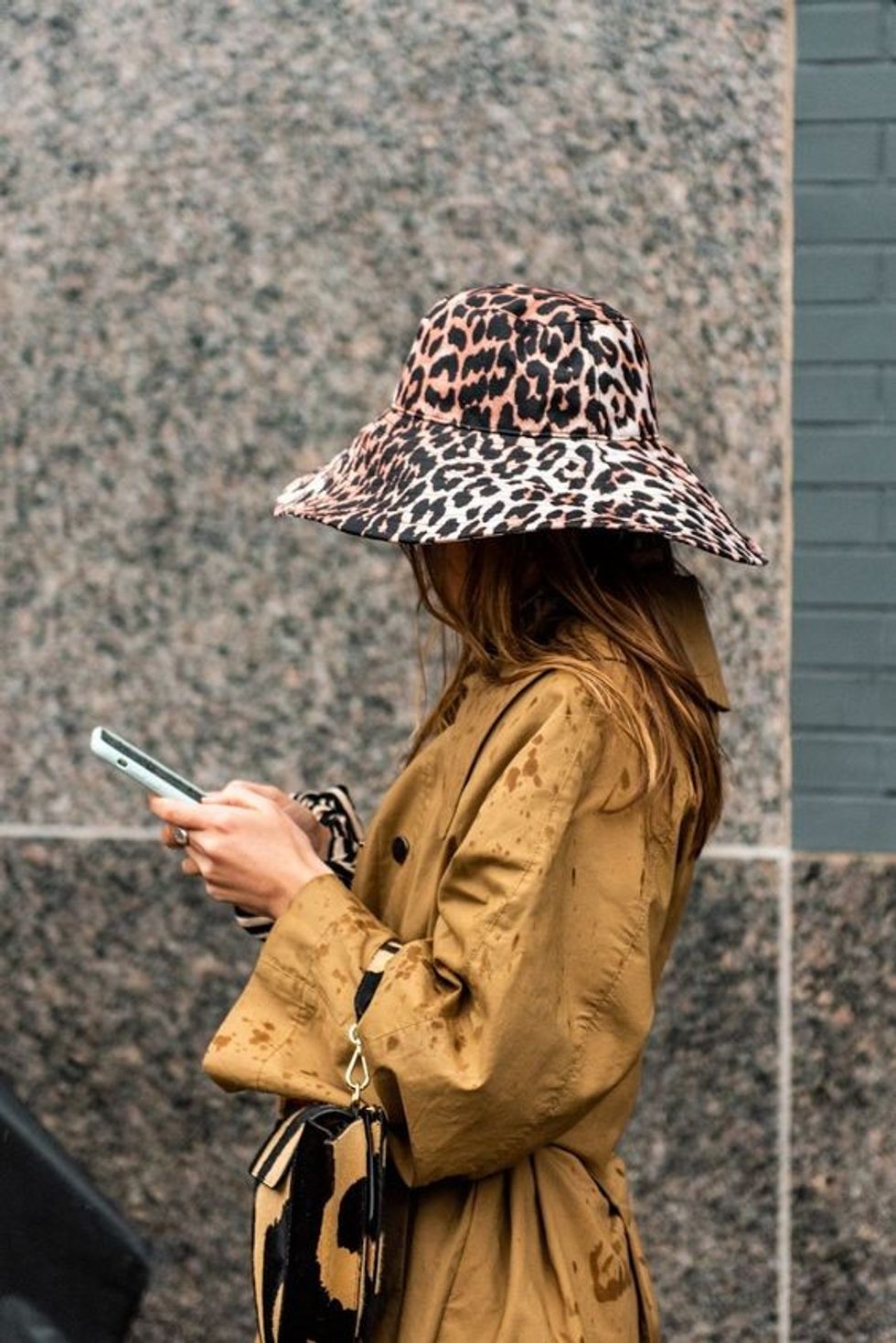 1000cdfe1877324ae59f8850a4702a69