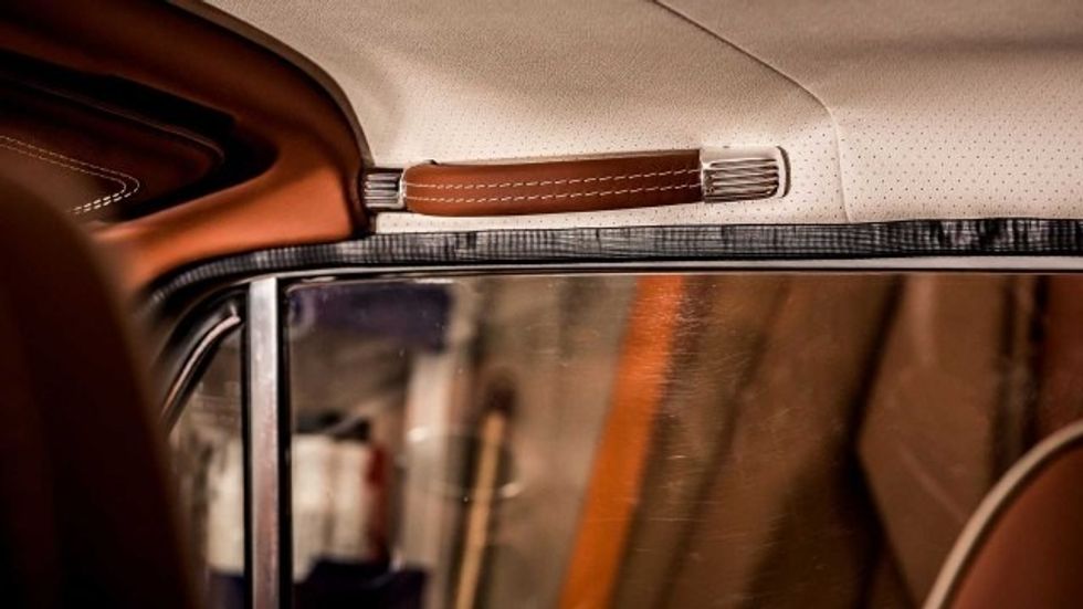 1001288527604763f1f3eb3824316694 v4 big