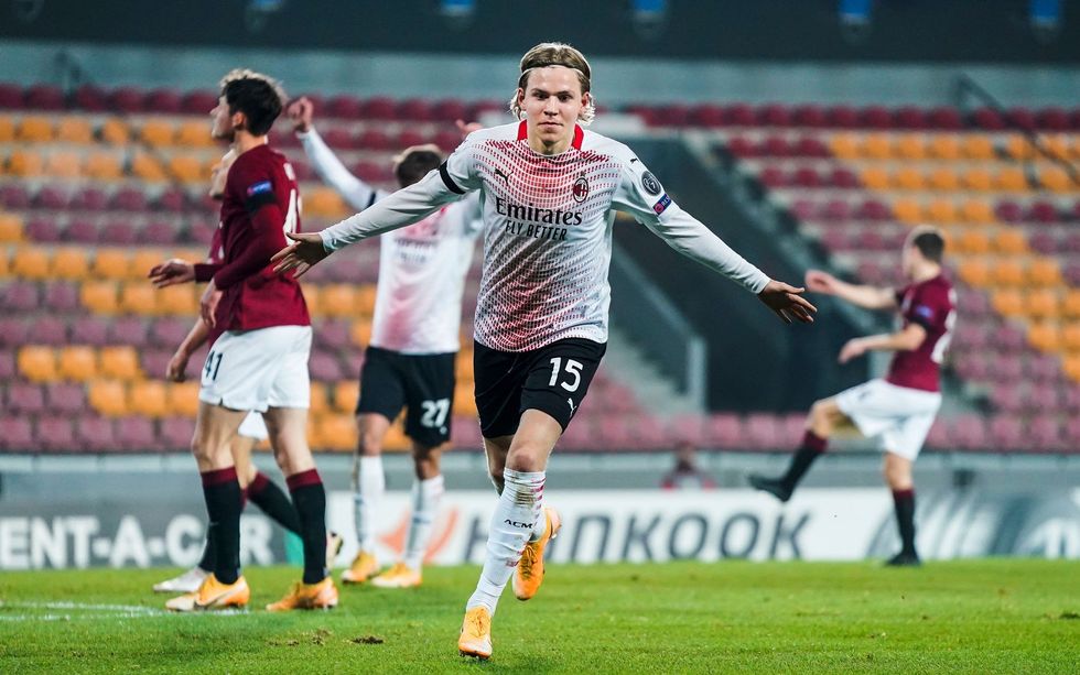 1012258f eb41 4fd4 83cf 6692f74d1357