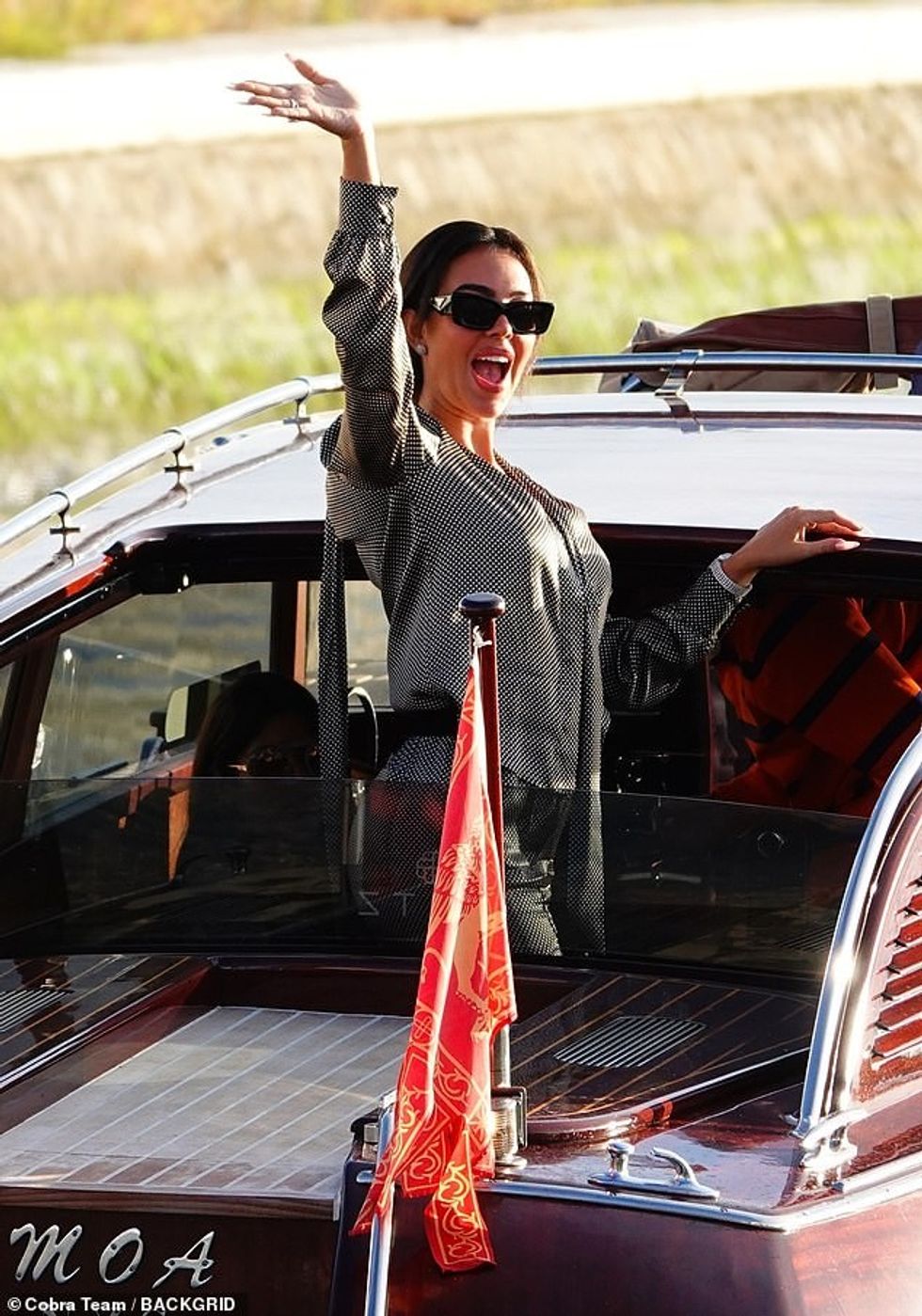 101697899 15050735 Oozing sophistication Georgina posed for snaps from a vintage bo a 39 1756599606927