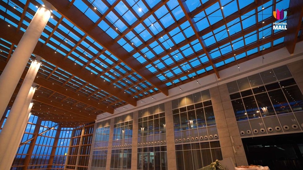 11. Prishtina Mall NOV 0 00 41 11